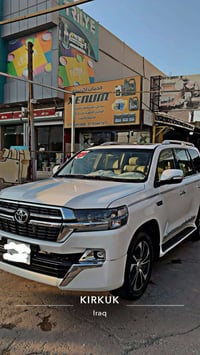 لاندكروزر • ٢٠٠٩ • ٨ سلندر