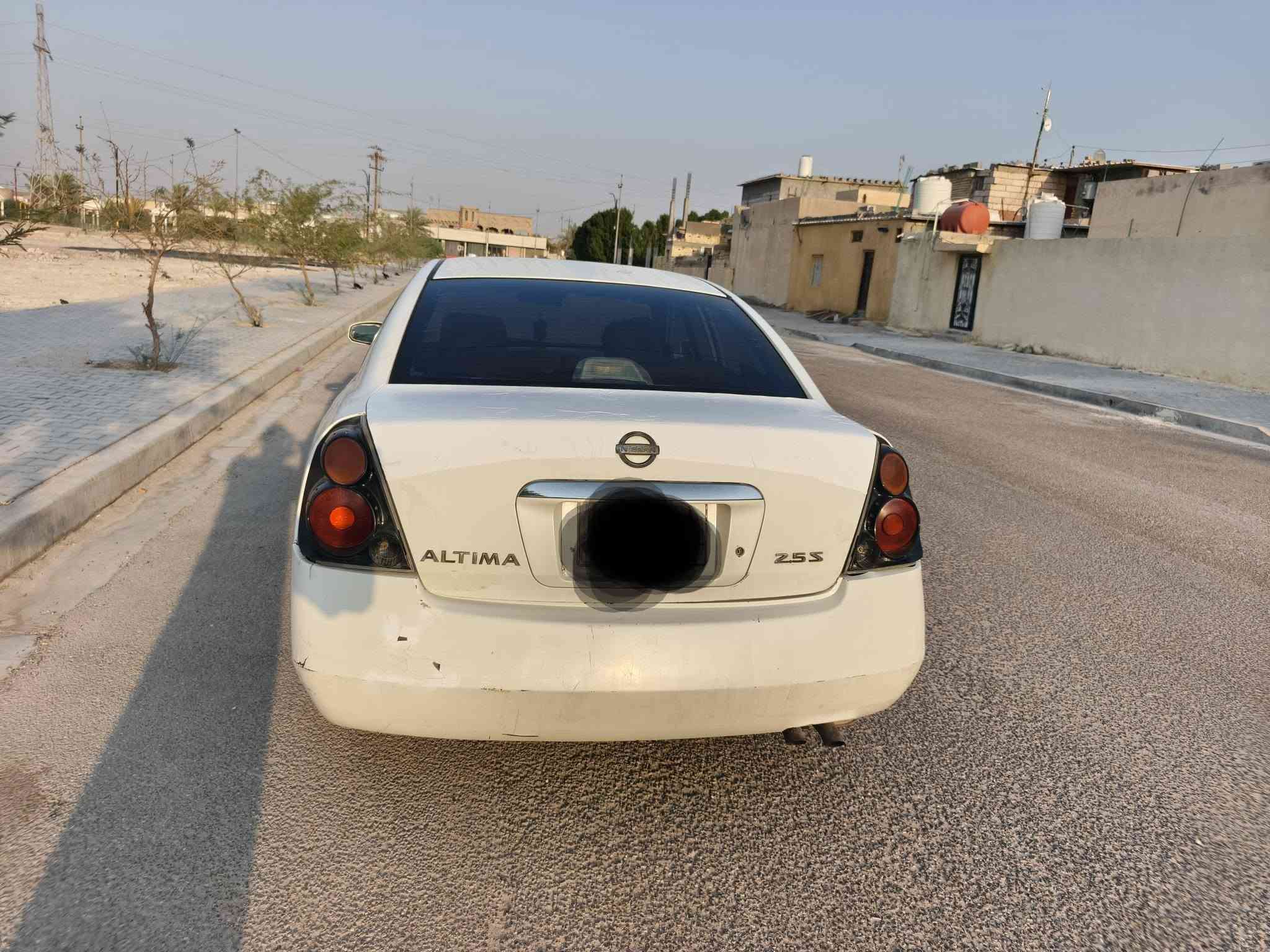 سلام عليكم نيسان التيما موديل ٢٠٠٦ للبيع كير ومحرك بل كارتون حداده جديدة تخم تاير جديد سيارة جاهزه رقم بصره سنويه لل ٢٨ تحويل ثاني يوم السعر ٤٣ ***********
