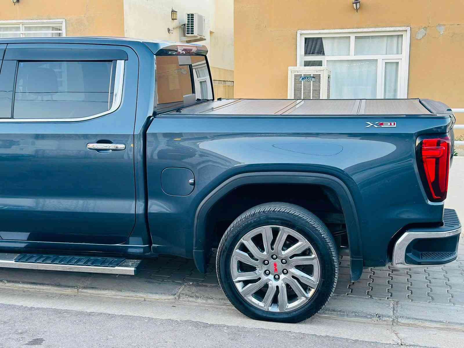 سلام عليكم
GMC سيرا

موديل2022

 فول السيارة مكينة 5300 حادثها فقط سرقة جاملغ رقم سليمانية  سيارة ماشية85  جديدة مكان بغداد السعر 318

***********
