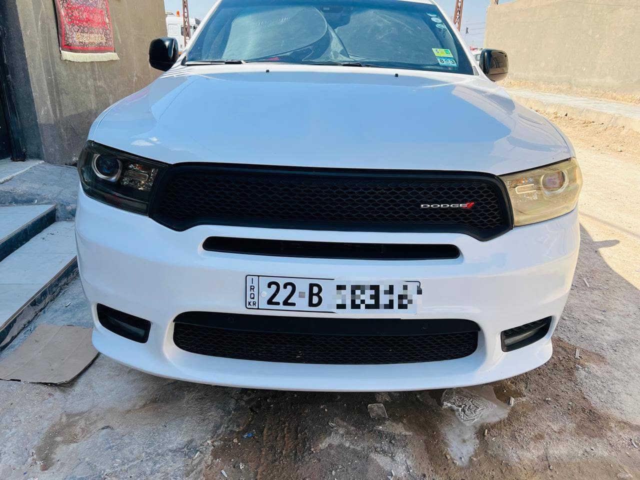 للبيع أو الإمراوس: دودج دورانجو 2018 فول مواصفات (ما عدا الرادار)
النوع والموديل: دودج دورانجو (Dodge Durango) - موديل 2018.

​الممشى: 113,863 ميل فقط.

​السنوية والتحويل: رقم أربيل، سنوية باسمي مباشرةً، والتحويل بأي وقت يعجبك.

​نظام الدفع: تو ويل (2WD).

​⚡ أبرز المواصفات والكماليات:

​المحرك والأداء: محرك 6 سلندر قوي ونظيف (محوّر بساتن 14، شغل مرتب وانسَ الدوانز والأداء الضعيف).

​الفخامة والراحة: كشنات منفصلة جلد أحمر أصلي (بلادي) تنطي فخامة مميزة للمقصورة، مع فتحة سقف.

​التقنية والترفيه: شاشة كبيرة ذكية، صندوق كهربائي خلفي.

​الأمان والمساعدة: نظام توقف ذاتي عند الرجوع للخلف، وسائد هوائية (أيرباك) سليمة 100% ولم تفتح نهائياً.

​🔍 تفاصيل الحادث بكل مصداقية:

​حادث أمامي بسيط، بدون أي لغوَد أو أي تأثير على الشاصي نهائياً. الأيرباكات سليمة بالكامل، والسيارة جاهزة ومضمونة وما تحتاج أي مصاريف، دق سلف وتوكل.

​ملاحظة:

​**الإمراوس:**مقبول الإمراوس حصراً على دودج دورانجو هيمي (HEMI) من موديل 2020 فما صاعد، او تاهو من موديل 15 لحد 19 امناسب مع دفع الفرق للشراي. 

​السعر المطلوب: ( 235 وا قابل التفاوض )

​للتواصل والاستفسار: 

(***********)
