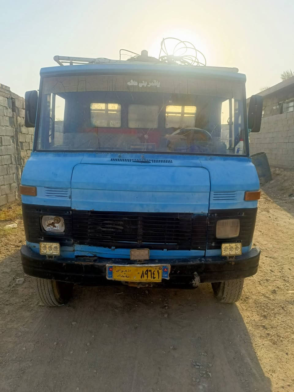 السلام عليكم خرسه مارسدس للبيع كصيره رقم صدامي كير ابو جوزه اكسن ورشه تخم تاير سعر 3ونص وبيها مجال هاذ رقمي واني خادم مكاني بابل  خادم***********
