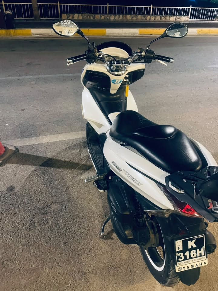 سلام عليكم pcxجيل اول ياباني بيه شخوط خفيفه بل كفر فقط باقي كفاله مكان بعقوبه
 سعر مليون و٢٧٥ماشيه ٣٥الف مال جناي دراجة ***********
