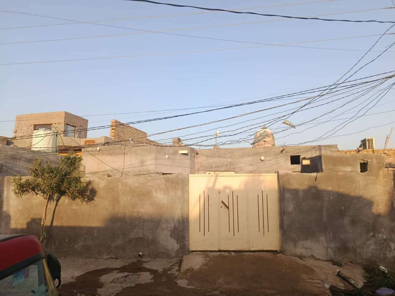 بيت للبيع • ٢٠٠م • حي العدس