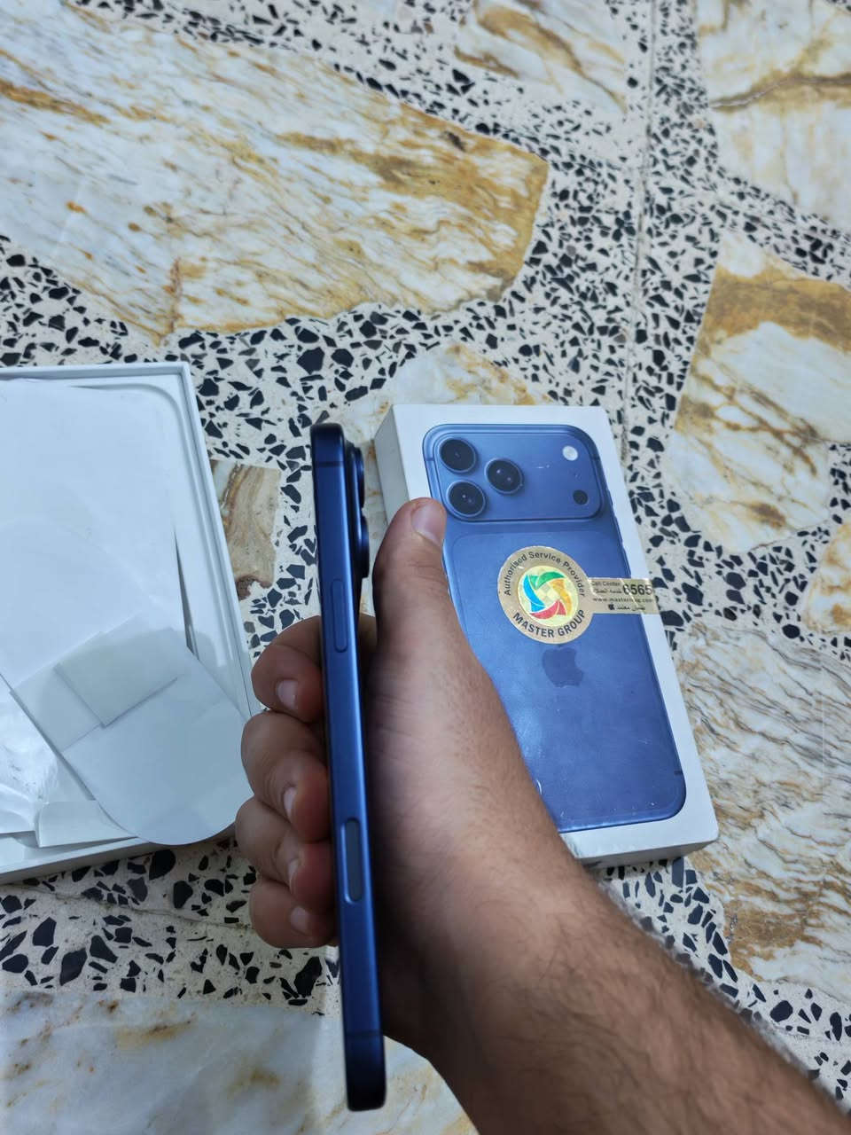 آيفون ١٧ برو ماكس • بطارية ١٠٠٪ • ضمان ماستر