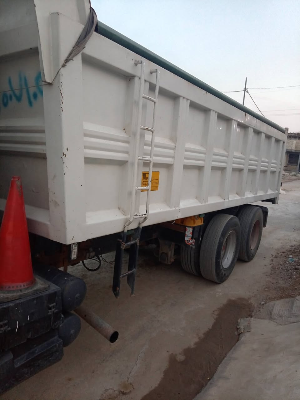 هسلام عليكم سكانيه للبيع موديل 93جاهزه من كلشي مكينه 8مكاني بابل القاسم السعر ***********
