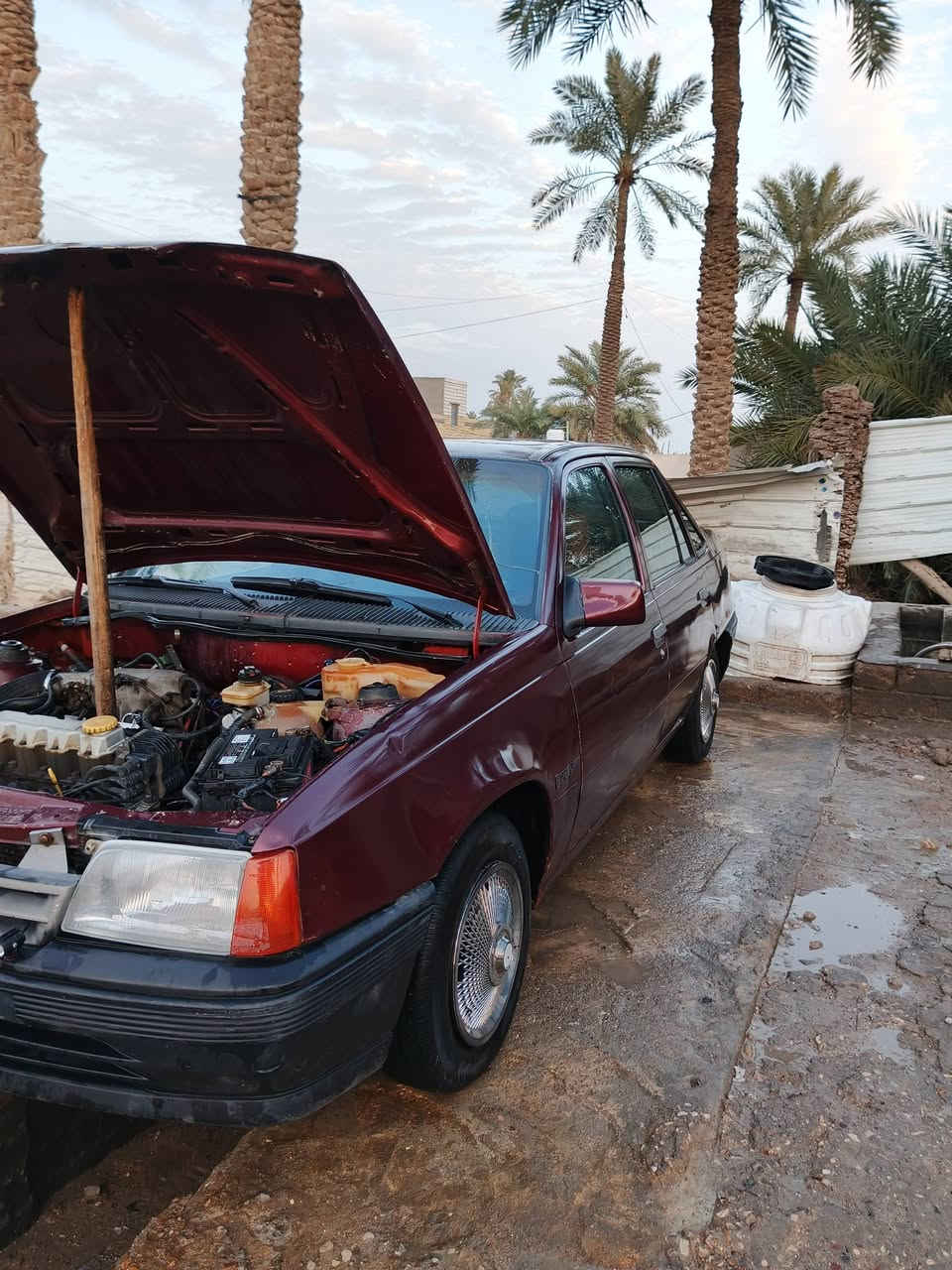 سلام عليكم اوبل كاديت للبيع محرك ١٦ بيه ضعف شويه 
سياره جاهزه حدايده كهربائيات تخم تاير جديد السعر ٢٠ وبيه مجال رقم ذي قار الماني مكان سوق الشيوخ العكيكه 
***********
