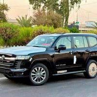 لاندكروزر بلاك ايدشن • ٢٠٢٤ • رقم بغداد