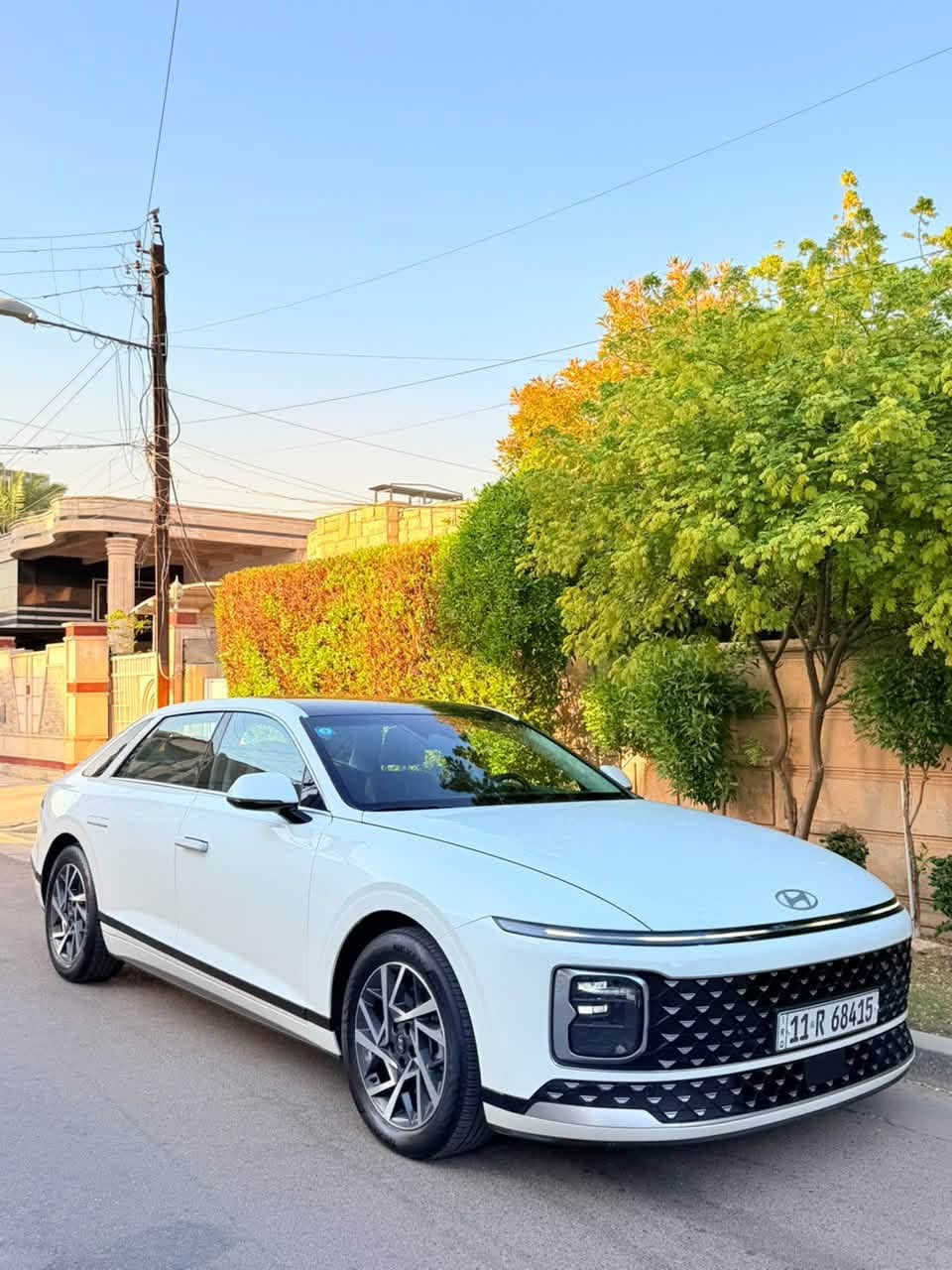 سلام عليكم
ازيره 2025
فول مواصفات عدا فتحه
بصمتين
4سلندر
ماشيه 14 الف
مغلفه ppf
مكفوله من الحادث او تبديل قطع بس صبغ جاملغ و باب 
مكانها المنصور
***********
