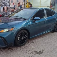 كامري هايبرد • موديل ٢٠٢٥ • ماشي ٢٢٠٠٠