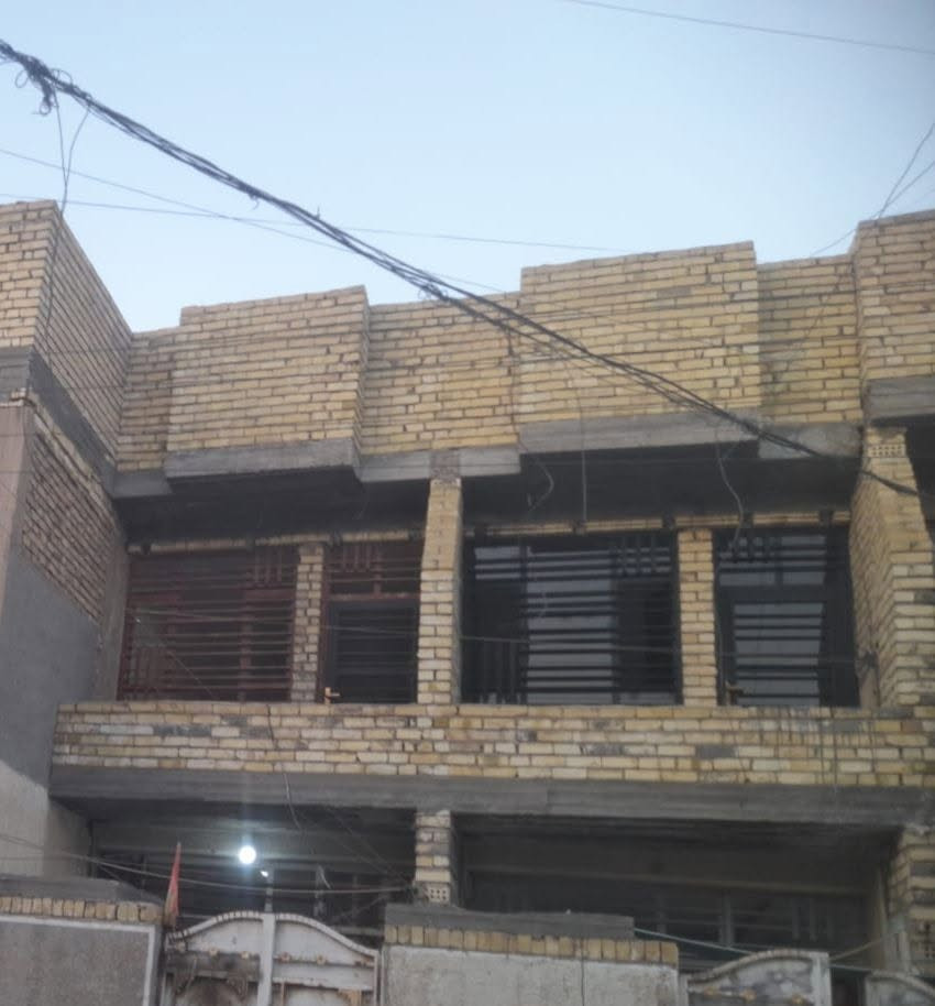 مشتملات عدد 2 الشعب شارع البنزين خانه قرب سوق 4 الااف مساحه 70 كل مشتمل 3 غرف نوم مع استقبال وحولي وخدمات صحيه تسليم مفتاح سعر المشتمل 165 .....***********
