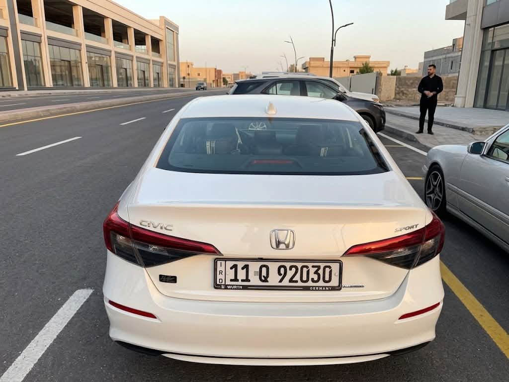 السلام عليكم

للبيع هوندا سيفيك موديل 2025

ماشية 28 km

بصمة 

دخول ذكي - تشغيل عن بعد 

فئة السبورت

شفتات ستيرن

3 وضعيات قيادة 

رادار امامي 

قيادة ذاتيه وتحديد مسار 

مكينة 2.0 تنفس طبيعي هايبرد 

ايرباك برده فقط طاك ⭕️

شاشة + كامره بلاديه 

هند بريك بصمه 

صور حادث مرفق مع المنشور

بغداد السيدية

السعر (173$) بيها مجال 

التواصل مع الرقم واتساب متوفر 

مكلف بالنشر

( ‭***********‬ )
