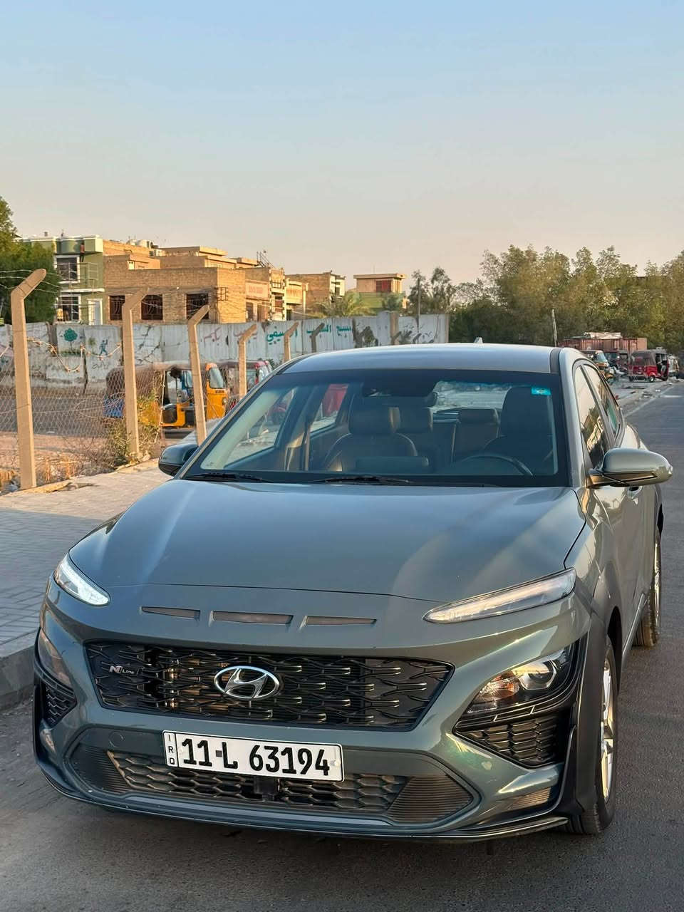 السلام عليكم
سيارة كونا موديل2021 وارد كوري 
رقم بغداد 
تحويل ثاني يوم
السيارة ماشية 59km
 جاملغ وبنيد مصبوغات 
التفاصيل/
محرك 1600 تيربو

بصمة
وبصمة ابواب
شاشة لمس تدعم نظام كار بلي
تحديد مسار
توقف ذاتي/ مانع تصادم
تحكمات استيرن جهتين
لد نهاري
رادار امامي/خلفي/ جوانب
كشنات جلد
كشنات تدفئه وستيرن تدفئه

مودات قيادة(Drive+Mood)
/Normal/Sport+

مانع منحدرات/مانع تزحلق

الحادث موضح بالصور 
السعر 129 ورقة وبيها مجال
*********** بغداد الشعب
