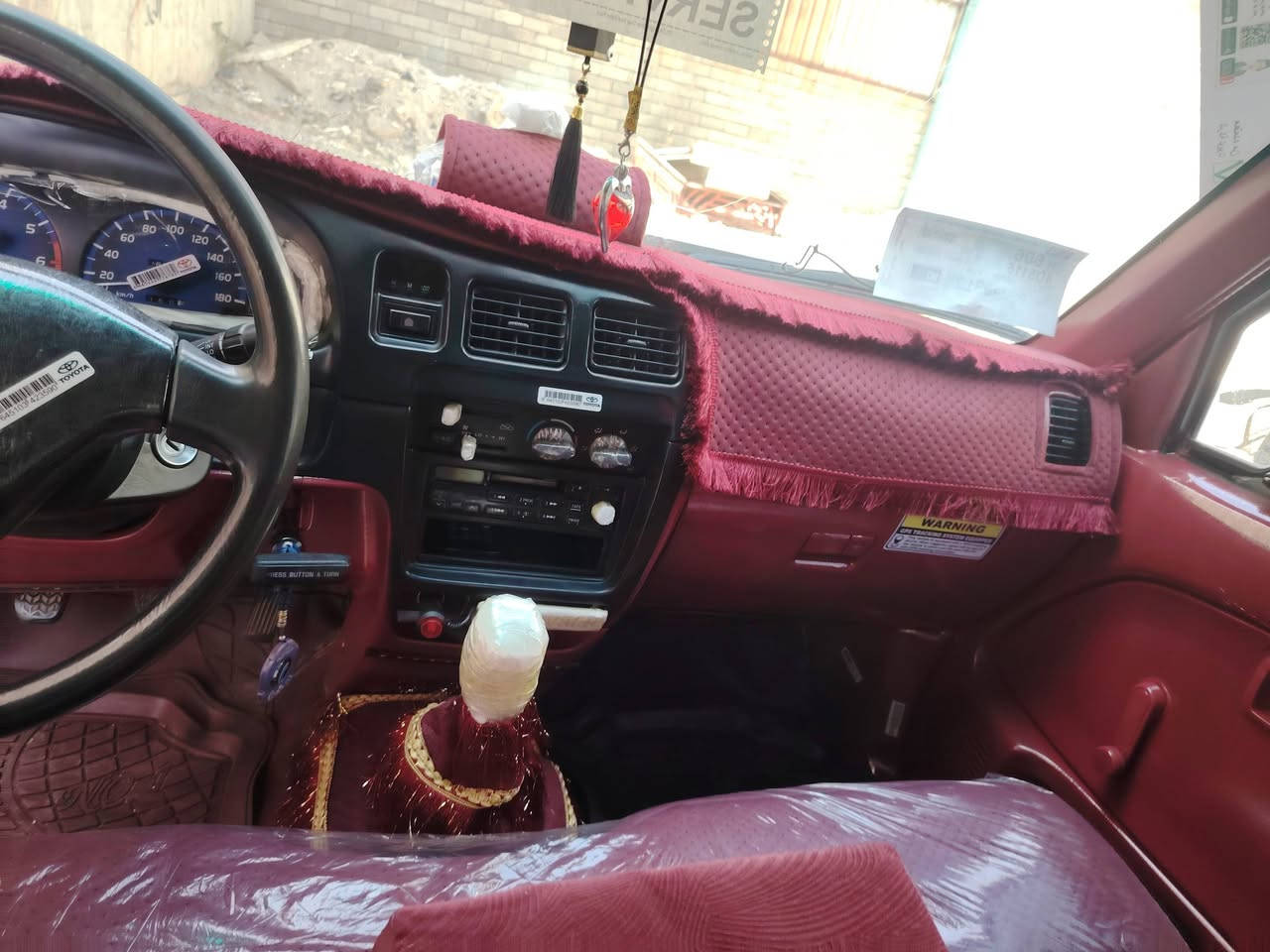 سلام وعليكم بيكم 2002 جمره بدون صبق بدون بارد وضع شركه حار بارد دبل رون داخل حمر رقم نينوى دولي شرط تحويل سعر 135  وبيهه مجال بصيط ***********
