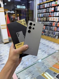S24  Ultra ضمان عين الفهد  استخدام شخصي  اللون : التيتانيوم الذاكرة : ...