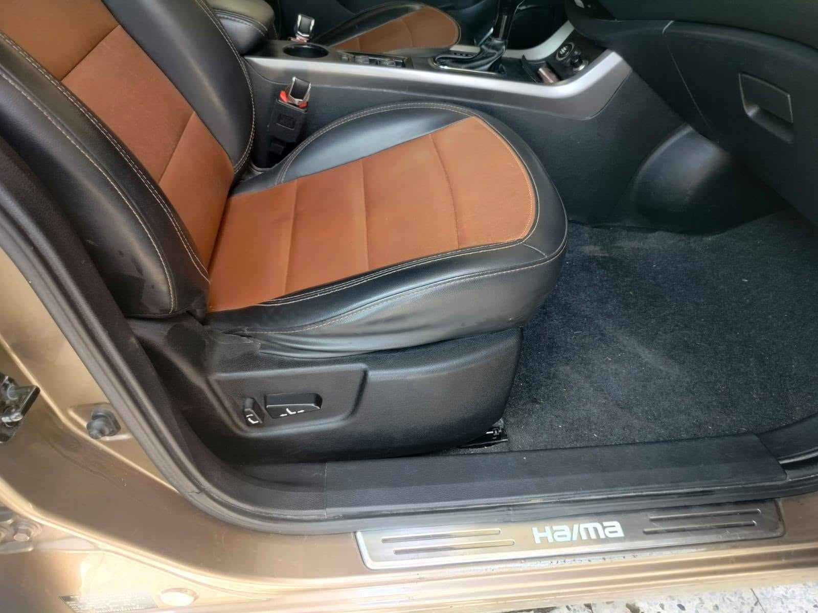 هايما s5 2019
محرك 15 تيربو 
بدون صبغ فقط شبر بارد باب  الجنطه 
السيارة فول بصمة تشغيل
فتحه سقف
 كشنات جلد + كهرباء السائق والنفر 
مرايات شفط 
كاميرات محيطيه 360 درجه 
يدات نيكل 5 ويل كب 
كروز سرعة 
لد نهاري لايت عدسه زينون
كير محرك  وطخم امامي وخلفي  وتايرات جدد سياره جاهزة وكامله  ومصروف عليه  شرط تحويل وكاله وارقام وسنويه جدد  السعر المطلوب 79 وبيه مجال بسيط جدا
‏‪***********‬‏ اتصل على الرقم مكلف بالنشر
