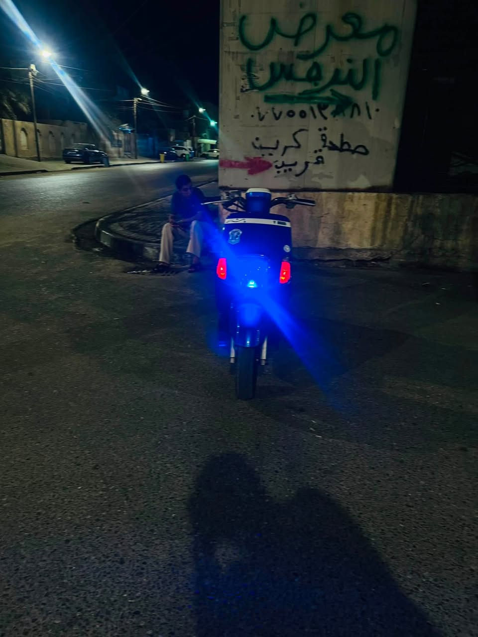 روحااي دراجه ماكس بوليس مسطره مختمه من لطول لطول ويه لمحرك مديل ١١ نضيفه وكلشي شغال بيه مابيه اي نقص.كلش كلش ناعمه وحلوه وخير من يم الله صارله ١٠ ايام من خذيته شاهد الله مكاني بصره حكيميه واتساب ***********🙈☺️
