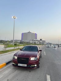 كرايسلر 300S • ٨ سلندر ٥٫٧ • رقم البصرة مميز