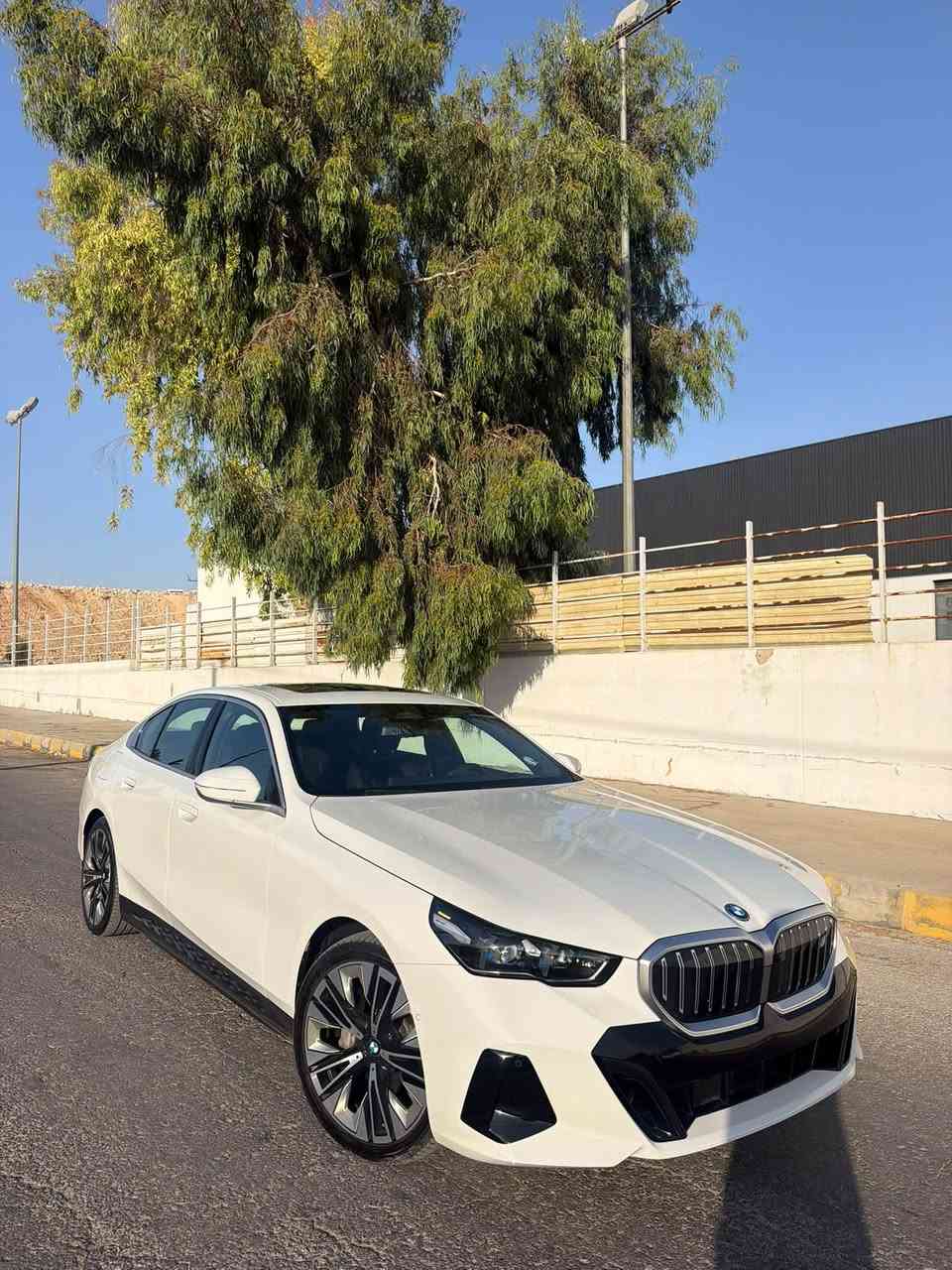 i5 eDrive40 • باكج M • حادث