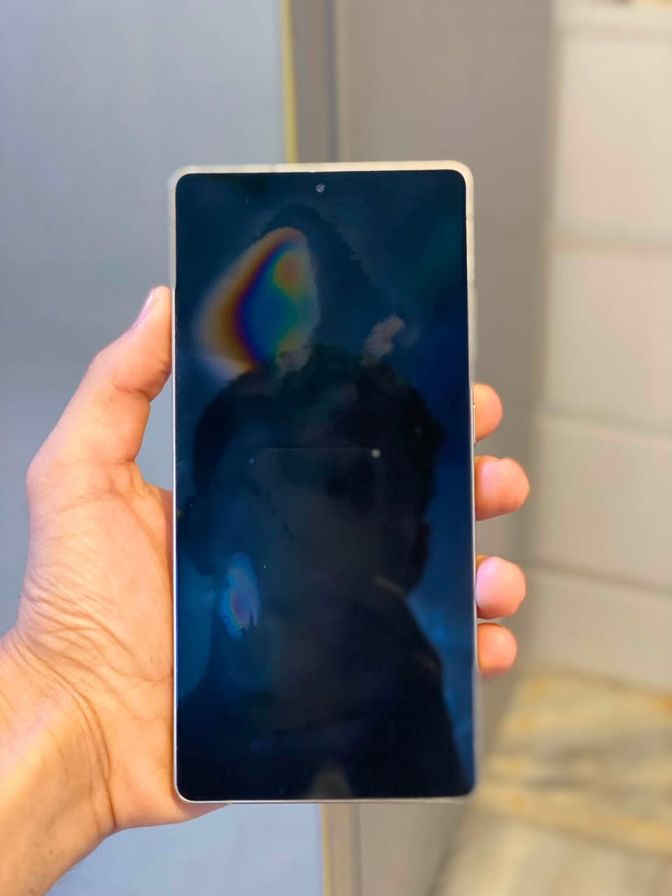 السلام عليكم

📱 Samsung Galaxy S25 Ultra للبيع

* الذاكرة: 1TB
* اللون: Titanium Black
* 📦 العلبة موجودة
* 🛡️ Samsung Care+ موجود
* 📸 الكاميرا فيها ضرر/خدش واضح موضح بالصورة 

ما متواجد فيس❌
+9647711871254
