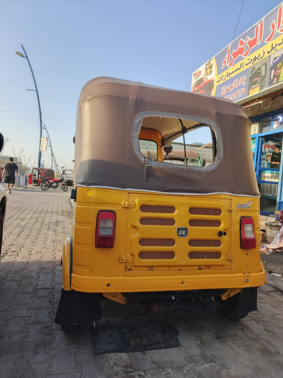السلام عليكم تكتك للبيع موديل ١٩ اوراقه بصره بس نداوره بل الميمونه كشرته مكفوله لا بارد ولا حار  بس الدوس معمرات ١٠ ايام جفتته وهاي أول تجفيته اله ماتذب عليه ربع دينار كله جديد تجي وشوف بعينك السعر٥وبيه مجال قليل هاذه رقمي ***********
