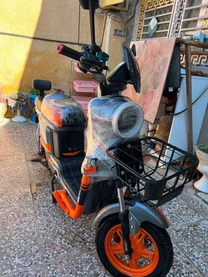 سلام عليكم دراجه شحن موديل 2025 نوع x900دراجه مطلعه من معرض نضيفه بيه 5 بطاريات 
زنون عدد 2
دبل اشاره 
نشره امامي وخلفي 
تمشيك 60k
السرعه 75
ونضام بارك 
ومثبت سرعه 
زنون عالي ناصي 
وياهه غراضهه بايدر جديد مالتهه ودواسات مالتهه بريك امامي خلفي بل مكان وياهه بصمه عدد 2وسويج عدد2
المكان المحموديه حي الشهداء السعر600 وبيهه مجال الرقم الهاتف ***********
الرقم الهاتف ***********
