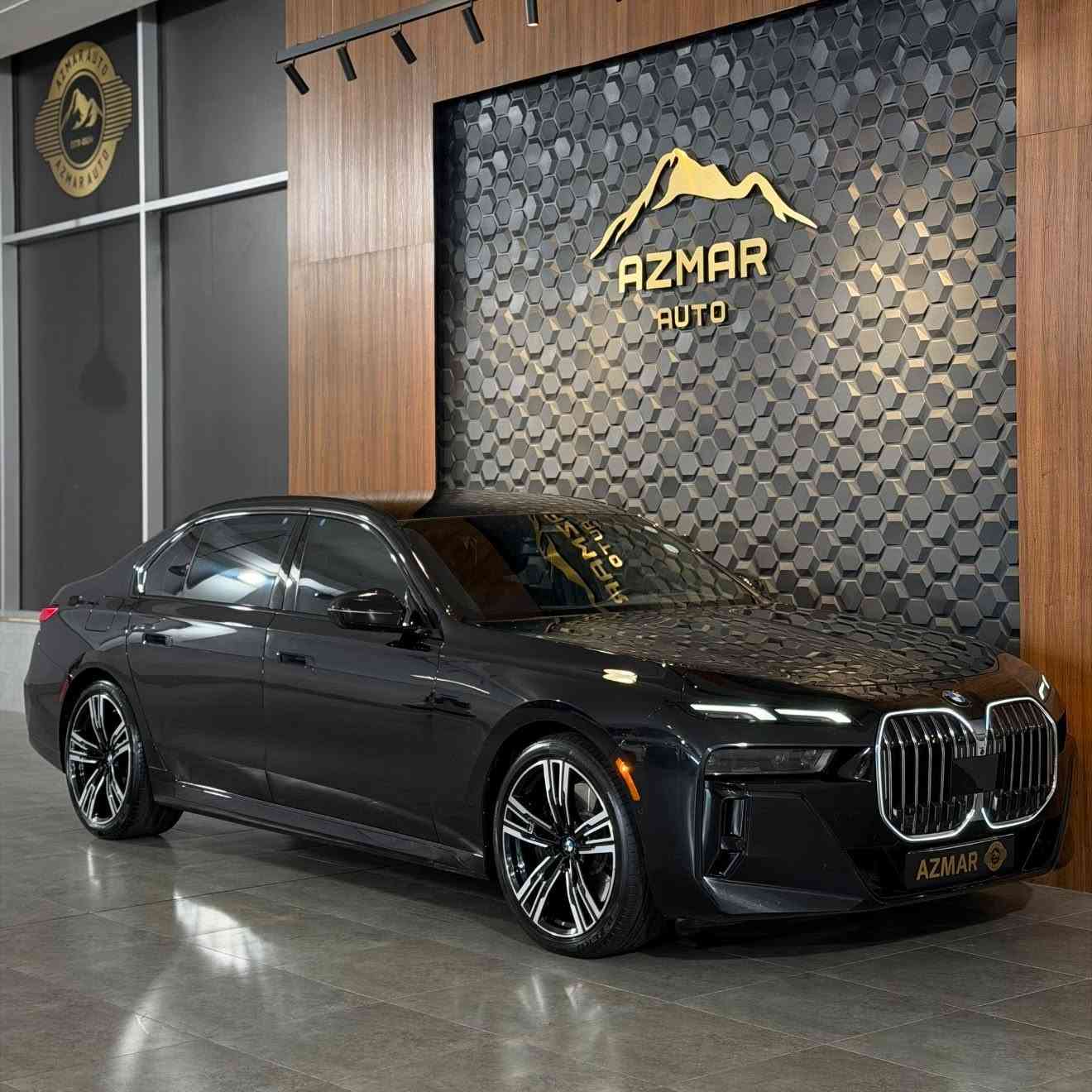 فخر الصناعة الالمانية 🇩🇪
BMW 740i 💎 الكرستالة
‎ارخص سعر بكل العراق 🔥
سعر : 675$ ورقة فقط🔥
موديل : 2023
ماشية : 18 الف ✅

مواصفات السيارة فول الفول 
ابواب شفط
بنوراما Sky lounge
جكات
سماعات Bowers & wilkins
داتاشو
ناضور بيها
‎تشغيل عن بعد
رادار امامي و خلفي
اوتو بارك
٤ كامرات
صندوك شفط
انارة كرستالة متعددة الالوان
كشنات جلد 
كشنات تدفئة و تبريد
ستيرن هيتر
كشنات كهربائي
كشنات ميموري
ويالة M بلادية
ستيرن M بلادية
شاشة بالابواب الخلفية(تحكم مواصفات السيارة)
تصاميم (My mode) تبديل الاوضاع
اوتو هولد
تحكمات كامل الستيرن
تغير اشكال الكيج
مواصفاتها متخلص و بعد هواية متنذكر

السيارة مرقم و جاهز  و عليها كتاب تضليل تحويل او وكالة بشرط
السيارة وارد امريكي كد الشبر كارت فقط بدون دواخل بدون ايرباك 🔥

السعر : 675$ ورقة 🔥

للاستفسار : ***********
العنوان : السليمانية المعارض الجديدة شركة ازمر اوتو معرض رقم ٣٤

