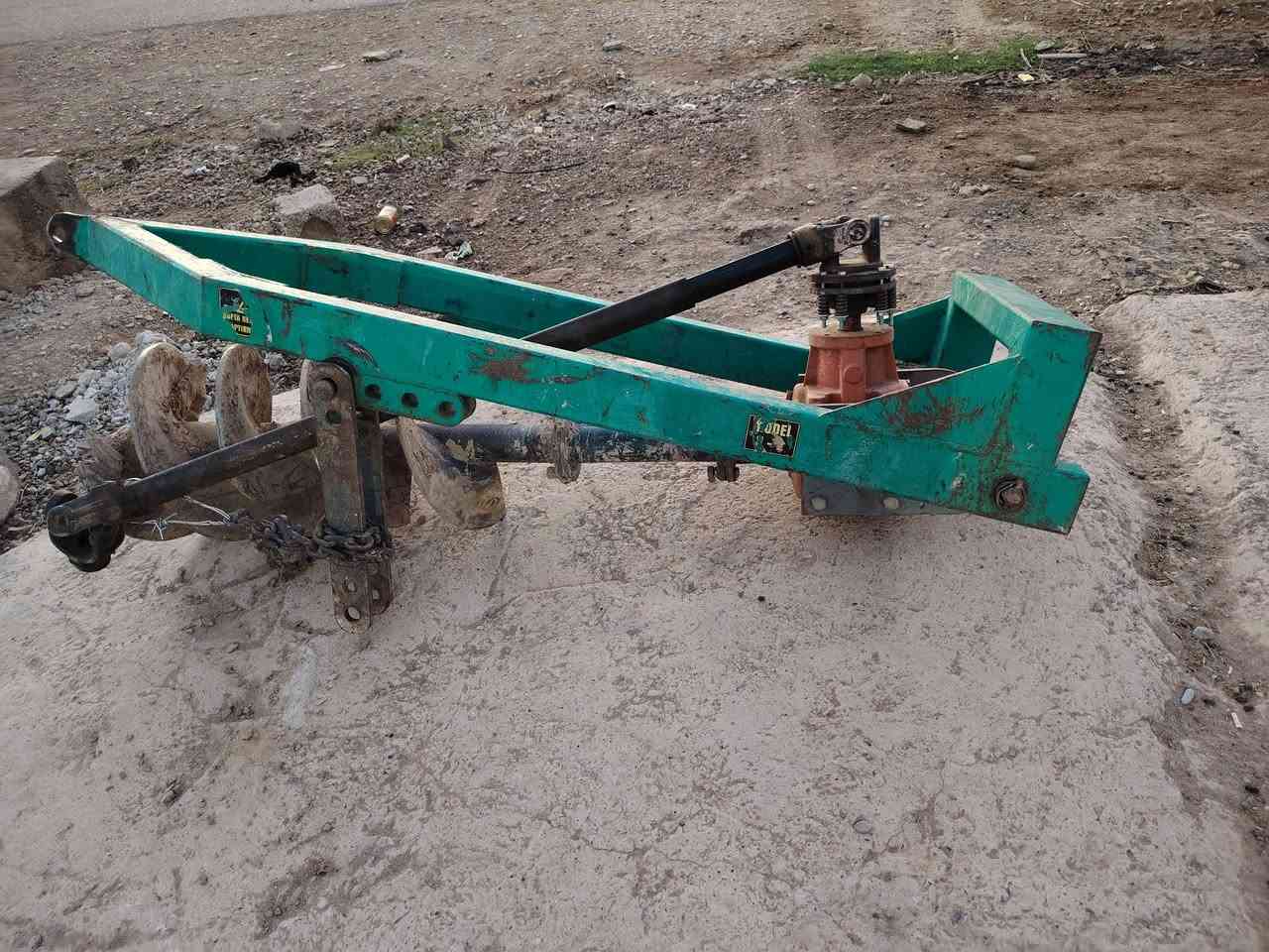 حفاره اعمده للبيع جاهزه للعمل
السعر مليونين وبيهه مجال عنوان جلولاء قريت أجميله 

***********

