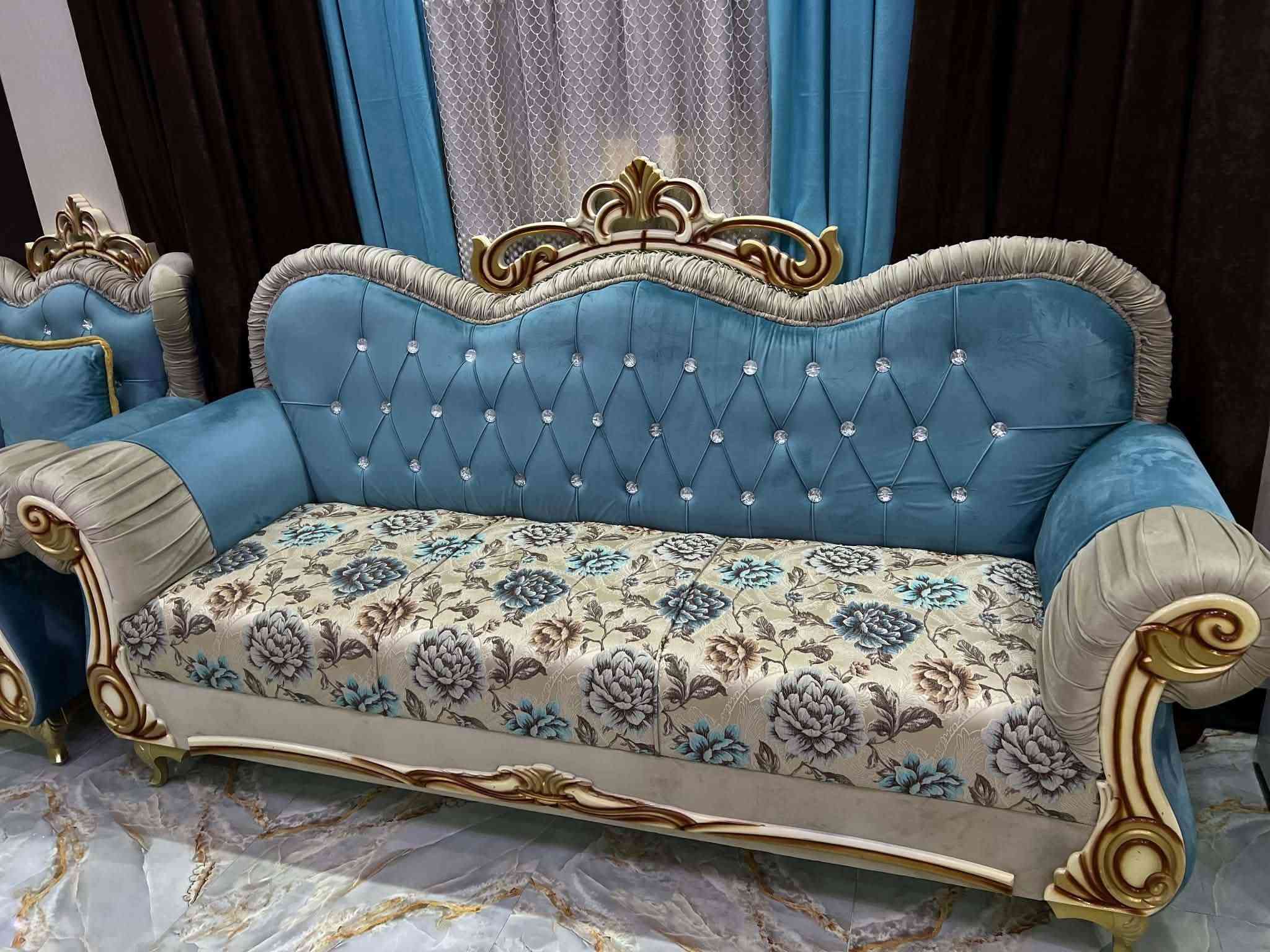 سلام عليكم عندي هذا التخم للبيع بعده جديد بلجيس مامستخدم هوايه شي بسيط  سعره ٩٠٠ الف بي مجال بسيط للاتصال ***********
