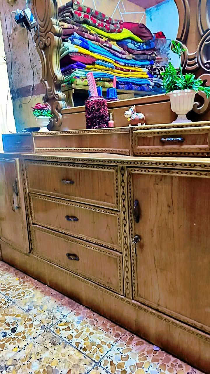 السلام عليكم غرفه نوم للبيع صاج درجه أولى مستعمله 
مكاني بابل قضاء القاسم حي العسكري 
السعر (500) 
مراسله الصفحه او الرقم ***********
