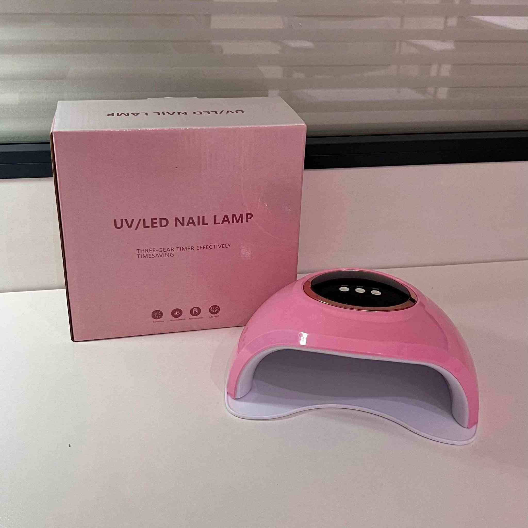 ✨💅 خلي لمعة أظافرك دايمًا جاهزة… وبكل أناقة!

مجفف الأظافر LED/UV اللي يخلي كل جلسة عناية كأنها صالون احترافي بالضبط!

⚡ يجفف بسرعة بثلاث سرعات: 30 ثانية، 60 ثانية، و99 ثانية مع استشعار تلقائي
🌞 ضوء لطيف يشبه ضوء الشمس… مريح للعين وما يأذي البشرة
💎 يحافظ على لون الجل بدون اصفرار، ويعطيك لمعة ثابتة وقت أطول
🏠 تصميم جميل ومناسب للبيت أو الصالون
🔆 متوفر بخيارات إضاءة مختلفة لتناسب كل احتياجاتك (12 – 18 – 30 LED)

معاه… كل جلسة أظافر تصير أسرع، أمان أكثر، ولمعة أحلى! 💖💫

يوجد توصيل للجميع محافظات العراق والتوصيل مجاني البصرة, العراق

نص مكتوب في الصور:
- NAIL POLISH / ACRYLIC DRYER
- CURING UV/LED LAMP FOR NAILS
- UV/LED NAIL DRYER FOR GEL POLISH & ACRYLICS