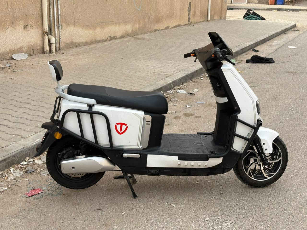 شحن • ٦بطاريات • ٢٠٢٥