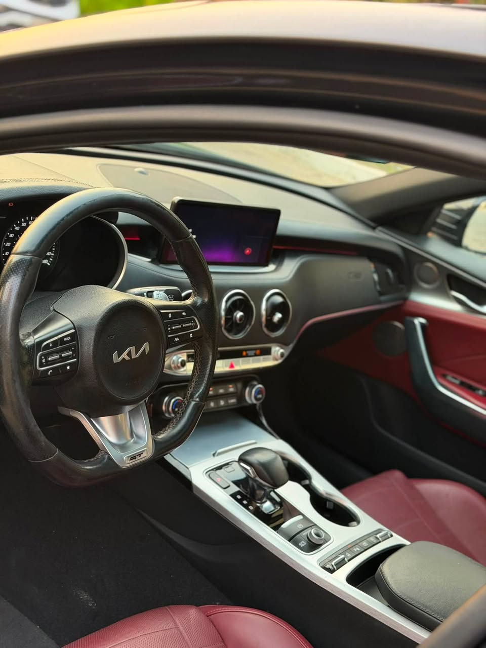 السلام عليكم
كيا ستنكر GT2   V6 
موديل 2023
مكينتها 3.3TT تون تيربو

المواصفات  فول مواصفات اعلئ فئة 

1-بانوراما

2-نظام داتا شو(يعرض السرعة وباقي تفاصيل السيارة على الجامة مقابيل السايق)

3-بصمه

4-خمس كامرات 

5-شاحن لاسلكي

6-سستم صوت 15 سماعه🎙️

7-تبريد وتدفئة كشنات 

8-كشنات جلد حضن رياضي الون احمر 

9-كشنات كهرباء وميموري

10- 5وضعيات قيادة

11-تدفئة ستيرن

12-حساسات امامي خلفي

13-نقطة عمياء

14-اوتو هولد

15-انارة دشبول 7 الوان

16-توقف ذاتي

17-سايد بريك بصمه

18-رادار امامي وخلفي وجانبي

19-نظام كروز كونترول

20-تحديد مسار على خطوط الشارع

21-لايت زينون ولد نهاري

22-بريك بريمبو 6بستم

23-شاشه حجم كبير

24-ستيرن كهرباء وتحكم كامل

25-تشغيل عن بعد

26-مري شفط 

28-ستيراً رياضي D 

29لايتات زنون دبل عدسه 

30-مري شفط + قلاب  

31 -LED نهاري 

32- كامره تشتغل ويه الاشارة

33- كير طياره 

34- وضعيات الستيرن كهرباء 

35- كزوز رياضي بلادي

36-نيكلات برونزي 

37- فجوج برمبو احمر 

38 صندوك كهرباء 

رقم بغداد الجديد بأسمي وهزة جديدة 

بيها صبغ جاملغ وبنيد وباب 

مكان السياره بغداد حي الجامعة 

الرقم *********** 

السعر ١٦٠ ورقة

