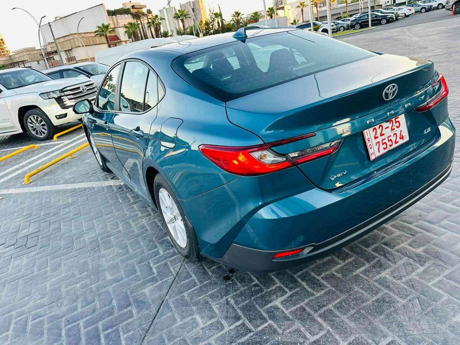 كامري هايبرد • ٢٠٢٥ • ٢٣٠٠٠ ميل