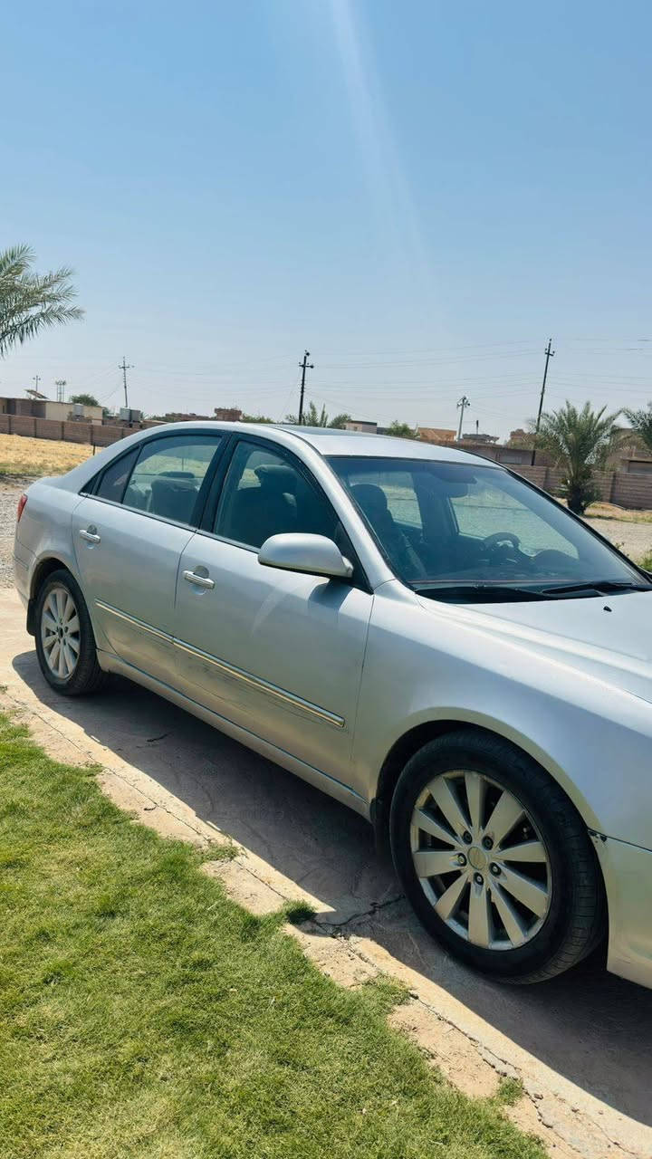 سوناتا أدوات موديل 2011 فول 
وارد امريكي 
كصتها جنطه فقط 
محرك 2400 المرغوب 
موقعها قرية شميط 
للاستفسار أكثر الاتصال على الرقم 
***********
