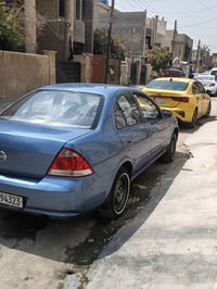 البيع نيسان سني مصبوغه عام اثر جراد سيارة حلوه وجاهز بدون ظربه بجم كبس...