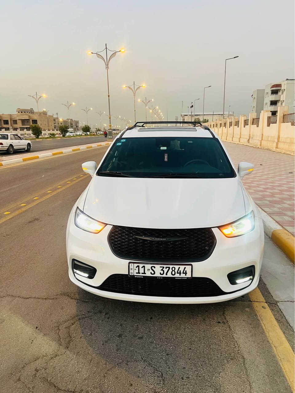 السلام عليكم 
يتوفر كرايسلر باسفيكا 
موديل 2021
مواصفات S
بانوراما 
ويل 18 
رادارات 360 درجه 
كشن كهرباء + تدفئه
بيبان كهربائي + جنطه 
جميع الكروم باللون الاسود الامع 
ماشيه 38 الف فقط
السياره كفاله لا صبغ ولا ضربه ولا تديل فقط بارد جدا قليل اربع اصابع بالحاملغ الامامي
 بدون حادث  بيها تقرير مياه امطار للدوسه شرط الفحص بدون اي مسج 
رقم بغداد با اسمي فحص وهزه جديد
مكاني كربلاء 
السعر 203$
للاستفسار 
***********
*********** كربلاء, العراق
