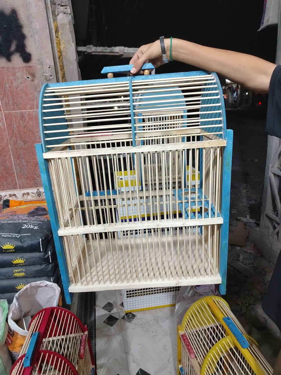وجبه إقفاص بلابل درجه اولئ ومناسبات ديكور وجمال فول عنوان المحل #سوك الشيوخ حي العسكري شارع الصوره مقابيل مطعم فدك قريب عشارع

***********
