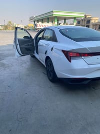 موديل ٢٠٢١ حره باسمي خليجيه صوناره موجود يمك اثر خدوش فقط وطخه بسيطه م...