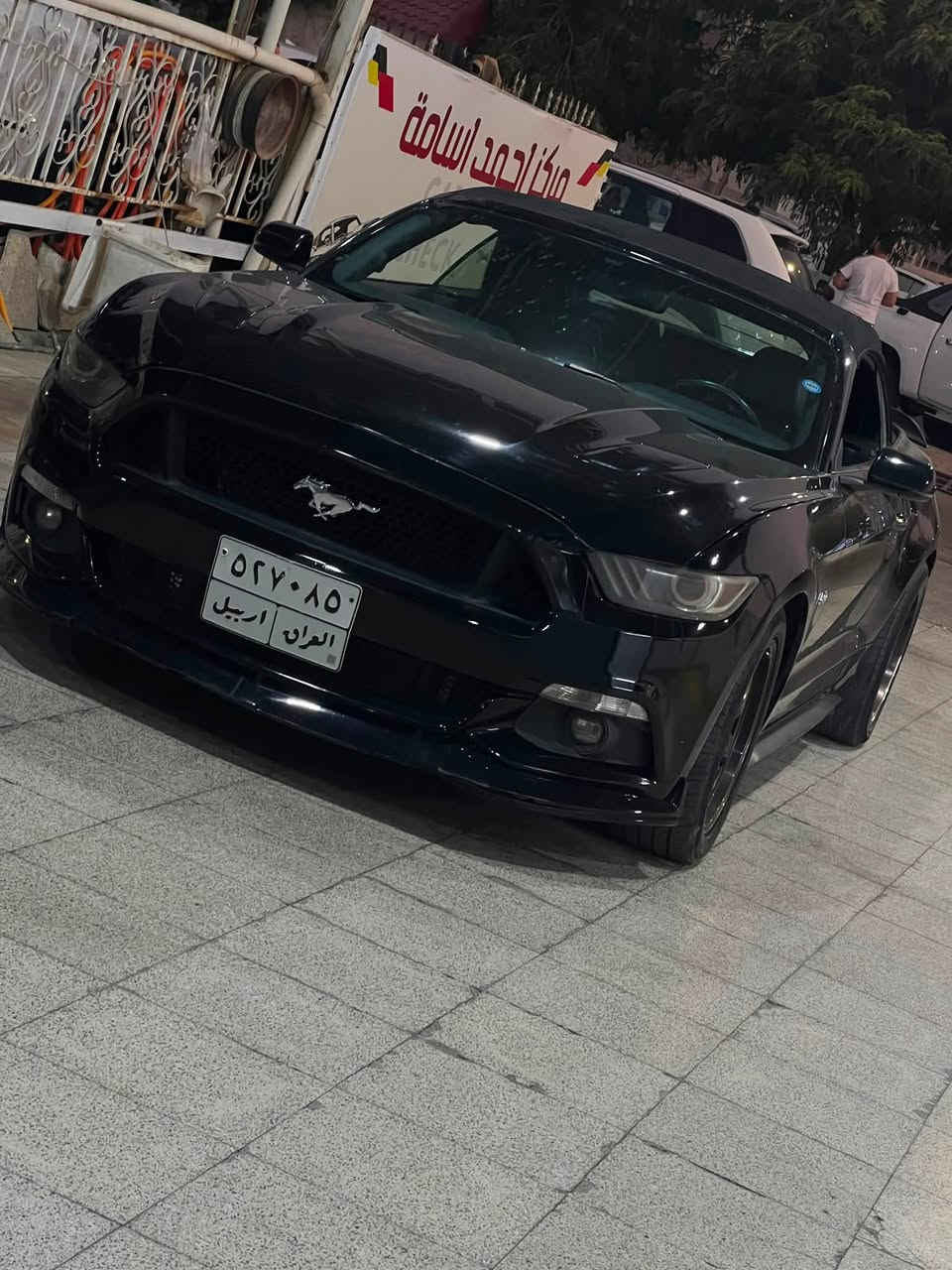 سلام عليكم  
موستانك gt premium V8
سياره قطعتين صبغ فقط
محرك وكير ب الشرط 
ماشيه ٦٠ميل
السياره جديده كلش
 ترايها يخبل 
صدر حداديه جديد
مكان السياره كركوك 
شرط التحويل والغرامات 
***********
