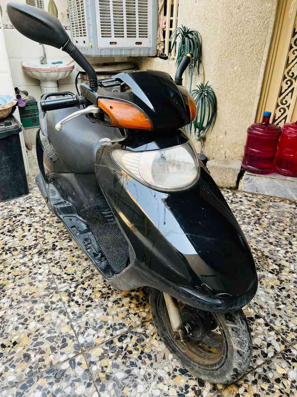 دراجة سبيسي ياماها دراجة نضيفة وحلوة مكان بغداد 
لاستفسار *********** سعر 300 وبية مجال🔥
