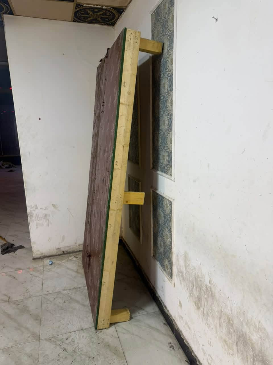 البصرة الجنينه • اخشاب ٨ • مخده ٢٨