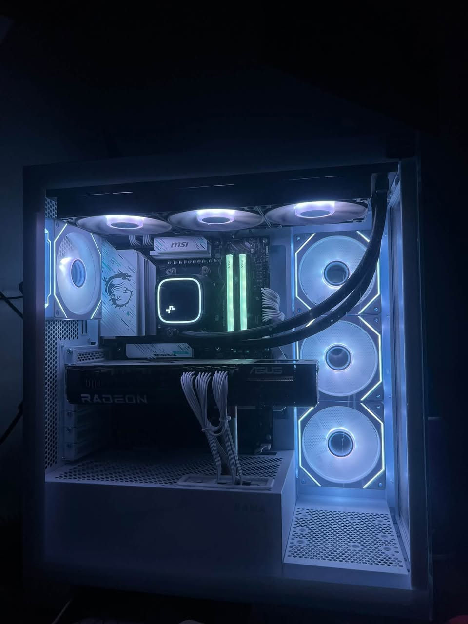 تجميعة قيمنق • RX9070XT • R7 7800X3D