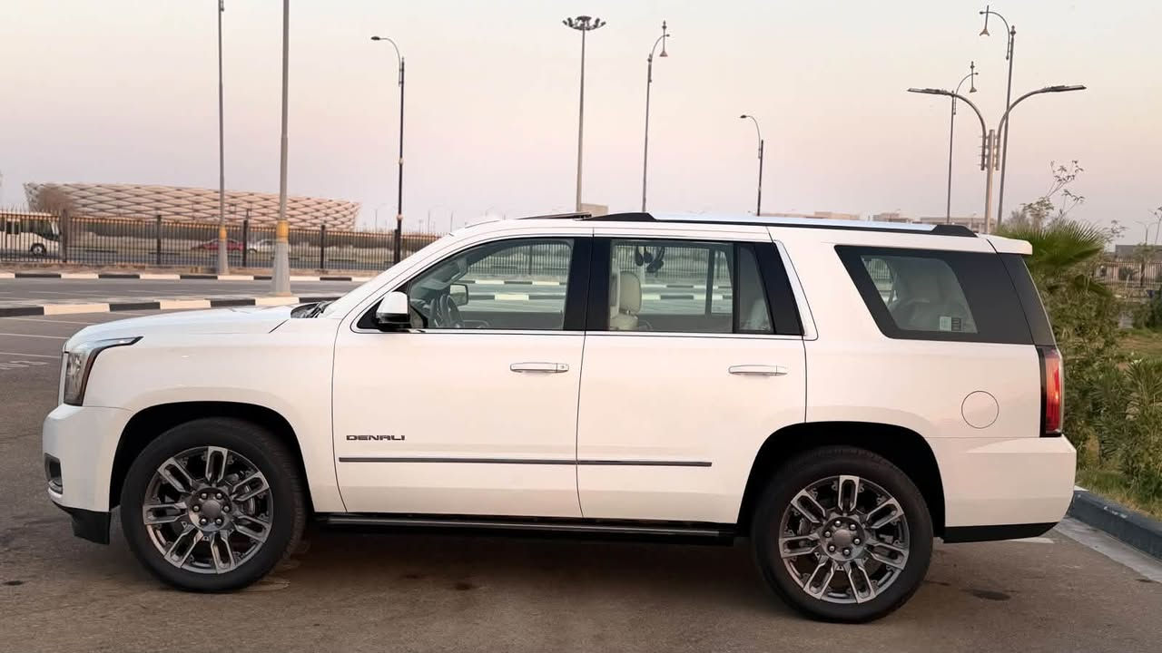 السلام ؏ـليكم يوكن دنلي موديل 2016 خليجي رقم سليمانيه الجديد
مكينه 5300 فول مواصفات 146KM
جديده السياره 
السعر :290
العنوان: بصره 
رقم الموبايل:***********
