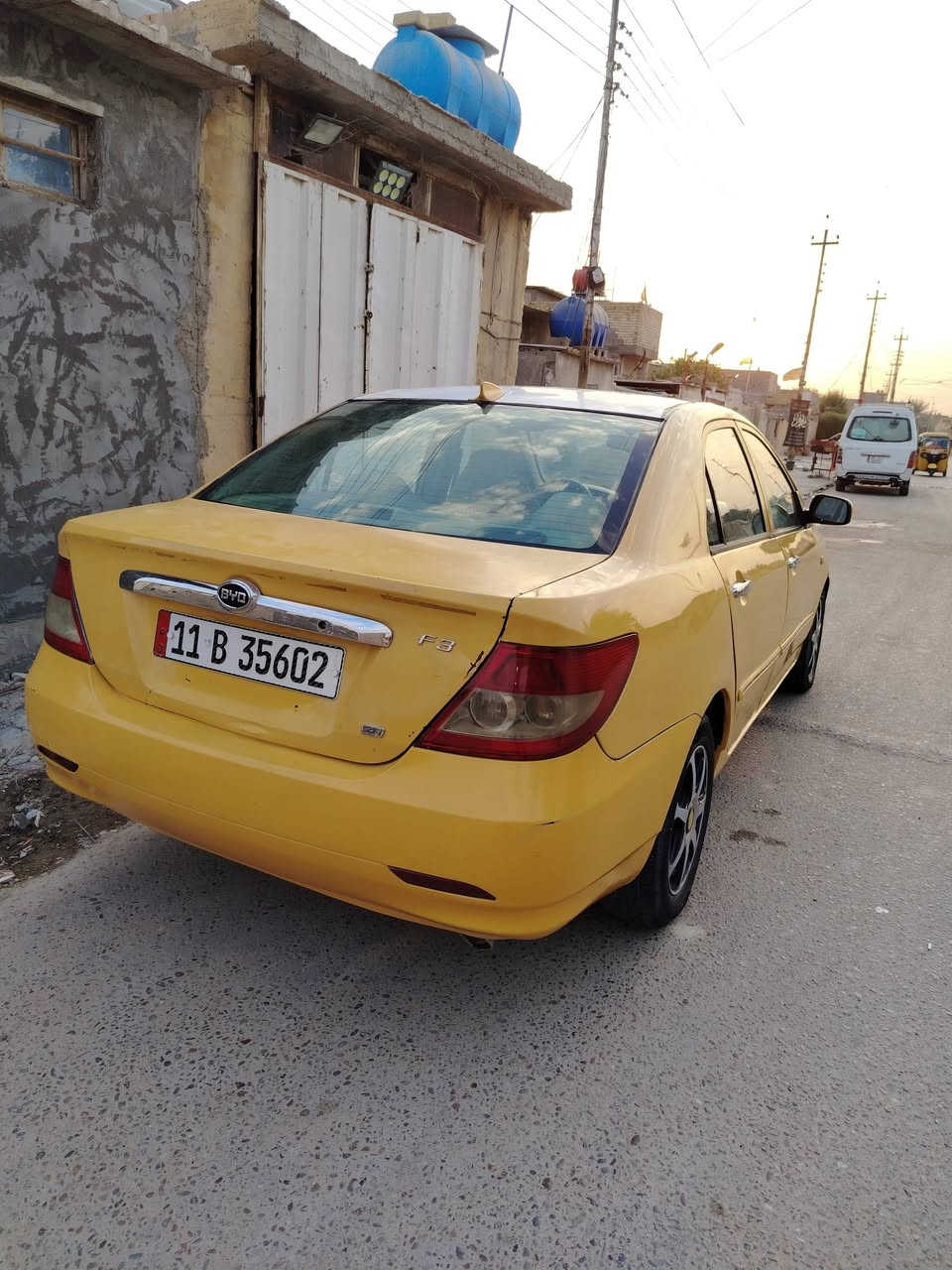 السلام عليكم
سـياره BYD اف 3  مـديل 11  كيـر ومكينه لانسـر  
رقم بغداد نكلـيزي بسمي سنـويه، للـ2030 مكـاني بغداد  السـعر (40 وبيها مجال)  ***********
