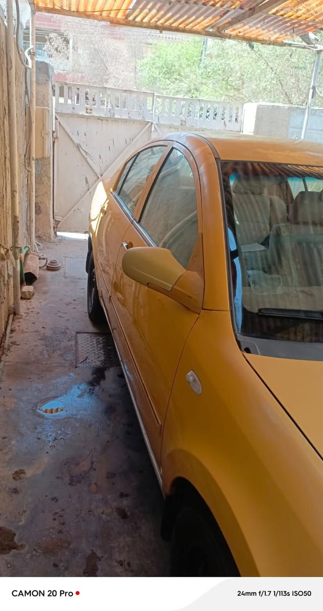 السلام عليكم 
شيري A5 تكسي موديل 2011 محرك كامري ابو الكف مجول تحويل مباشر باسمي مصفره هيئه وغرامات سنويه لحد 2027 السعر 25 ورقه الاتصال ***********
