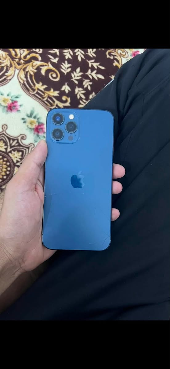 ايفون12 برو ماكس للبيع
مبدل بطارية وشاشة تفليش اصلية شرط فيس أيدي شغال وبطارية 100 دبل خط ذاكرة 256 كلشي شغال وبي شرگ خفيف بالضهر مامأثر للبيع السعر 375 ويرهم مراوس. 
#_الزوية_هـ_***********
