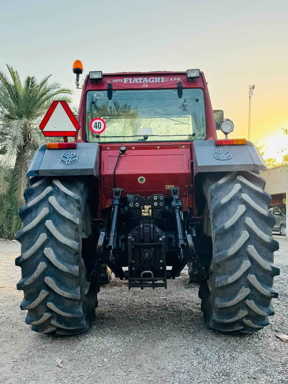 * للبيع
مكينه فيات حجم 140
فول مواصفات 
_تكمه عريظه، گير صفحه، أكسل بارز…
_موديل حديث
للأستفسار :
***********
