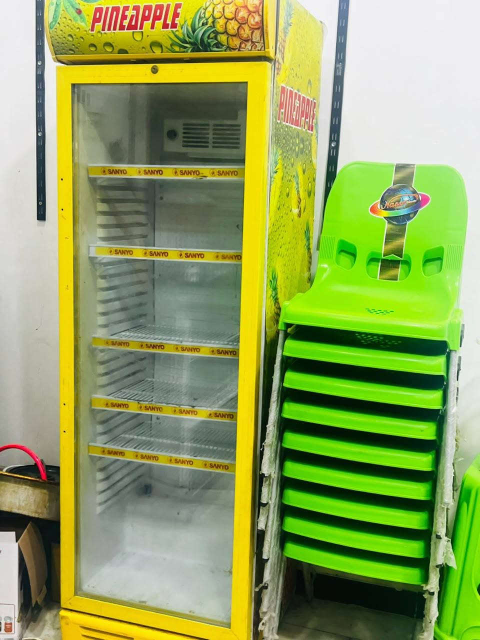 ثلاجات عرض • حجم كبير • شرط الشغل