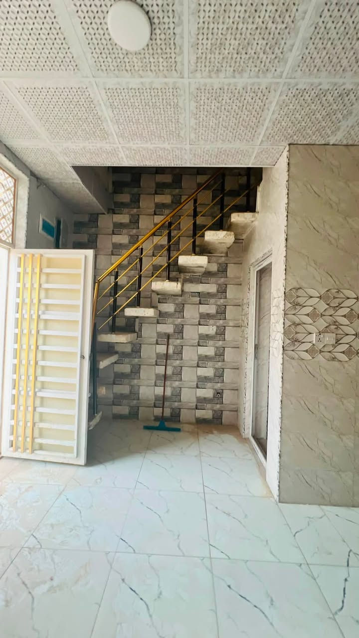 دار 50 متر للبيع
النداء  رقم العقار 46401
بناء جناي درجه اولى طابق واحد
للتواصل ***********
