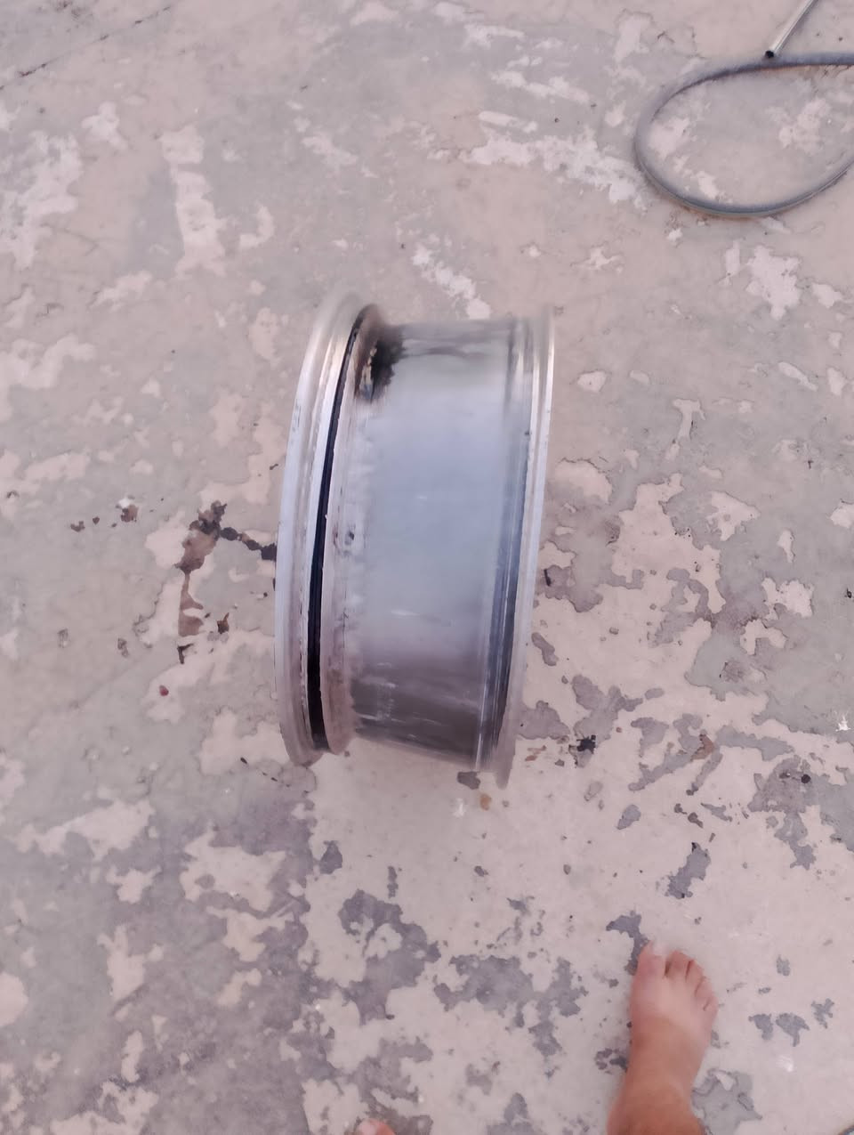 سلام عليكم  ويل دارنكو  + تاير دارنكو   حجم 265/50
R20 +جام مضل    السعر خاص مكاني بغداد المحموديه     متواجد خاص او اتصال عله هاذه الرقم *********** تحياتي  الكم

